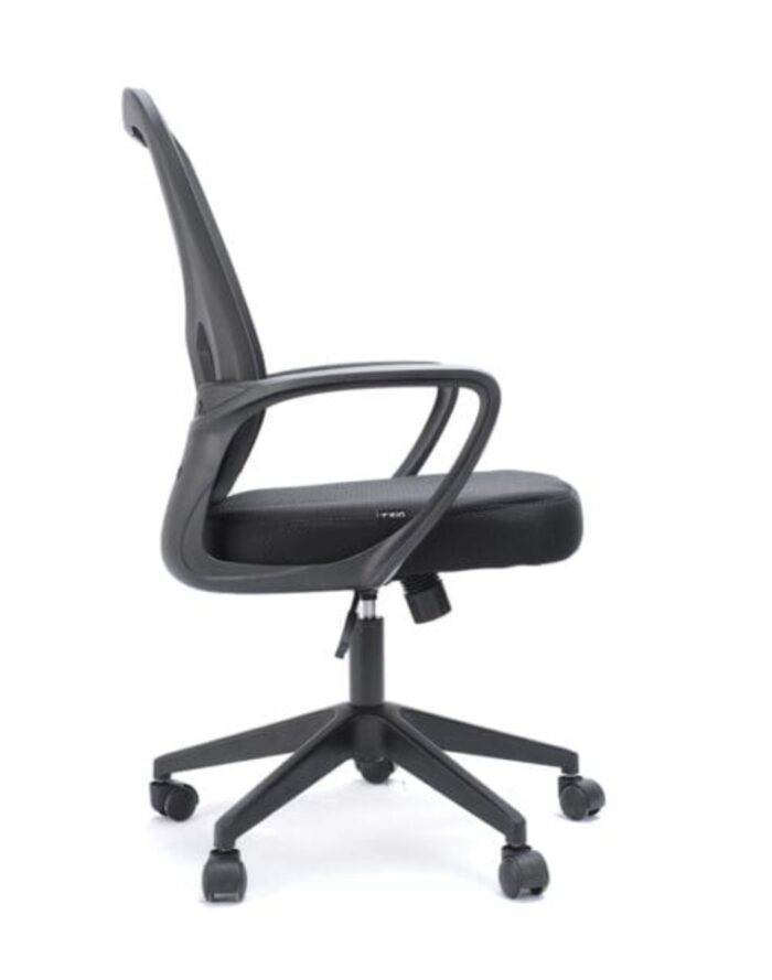 OF 921 E104 - Image 2